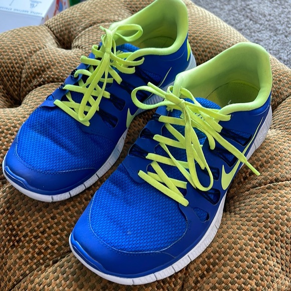 Nike Other - NIKE • Free 5.0 size 12